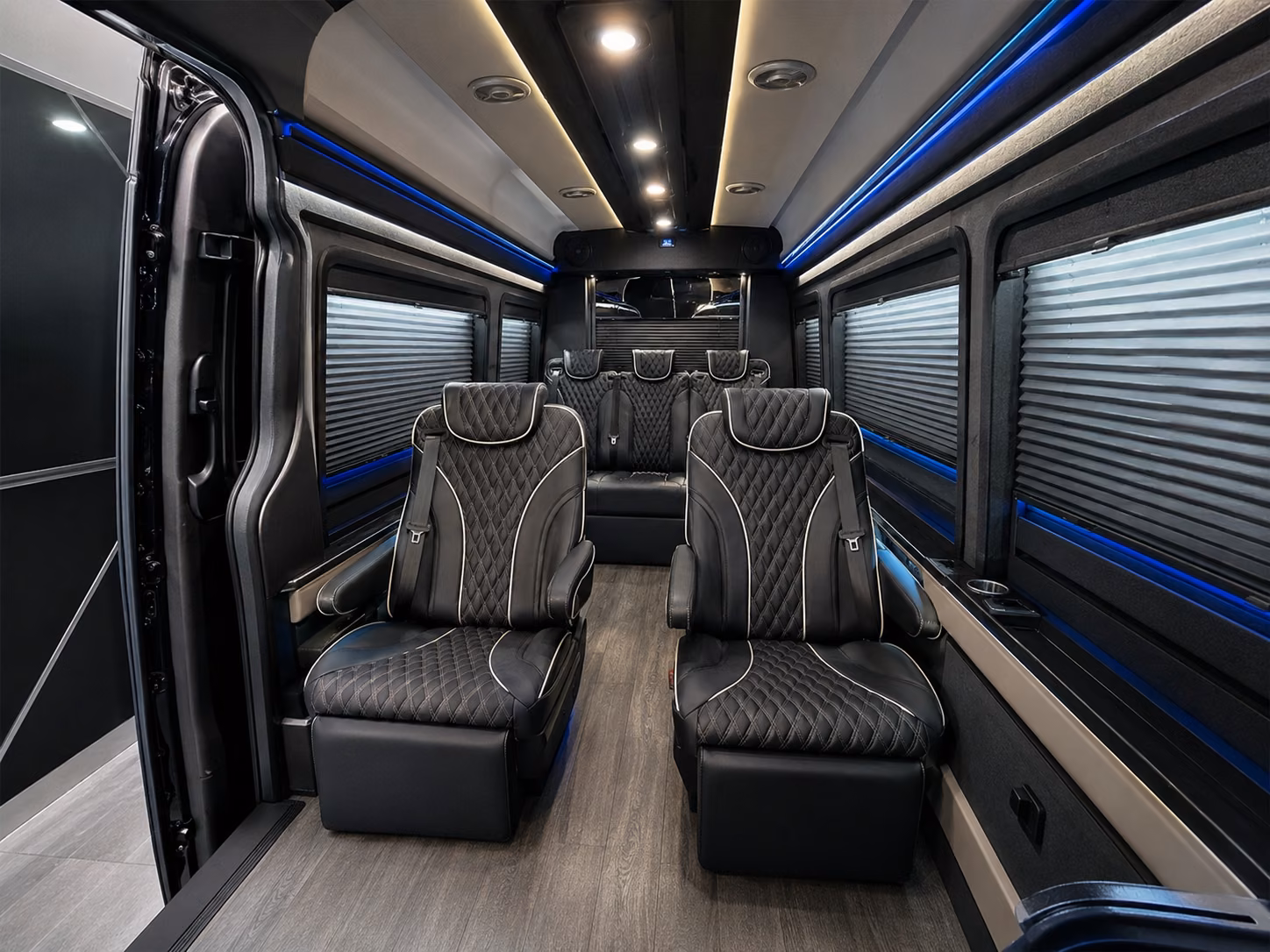 louisville airport shuttle buses for employees